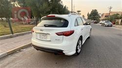 ئینفینیتی FX